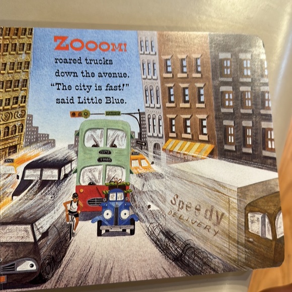 Little Blue Truck Leads the Way Book. Fantastic Condition - Picture 6 of 16